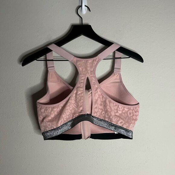Victoria Secret Sport Incredible Lightweight Max Front Close Sports Bra - Picture 2 of 12